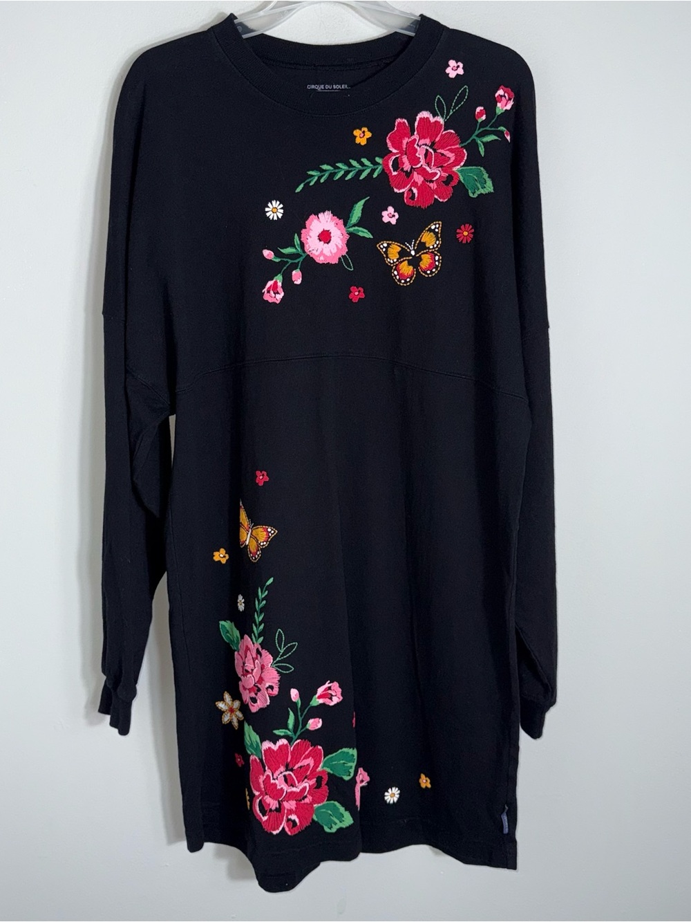 Spirit Jersey Cirque Du Soleil Luzia-Black-Long Sleeve-Sweatshirt-Floral-Small